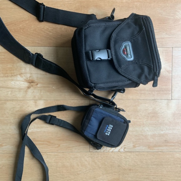 Roots Camera Bags Small one is new - Picture 2 of 6